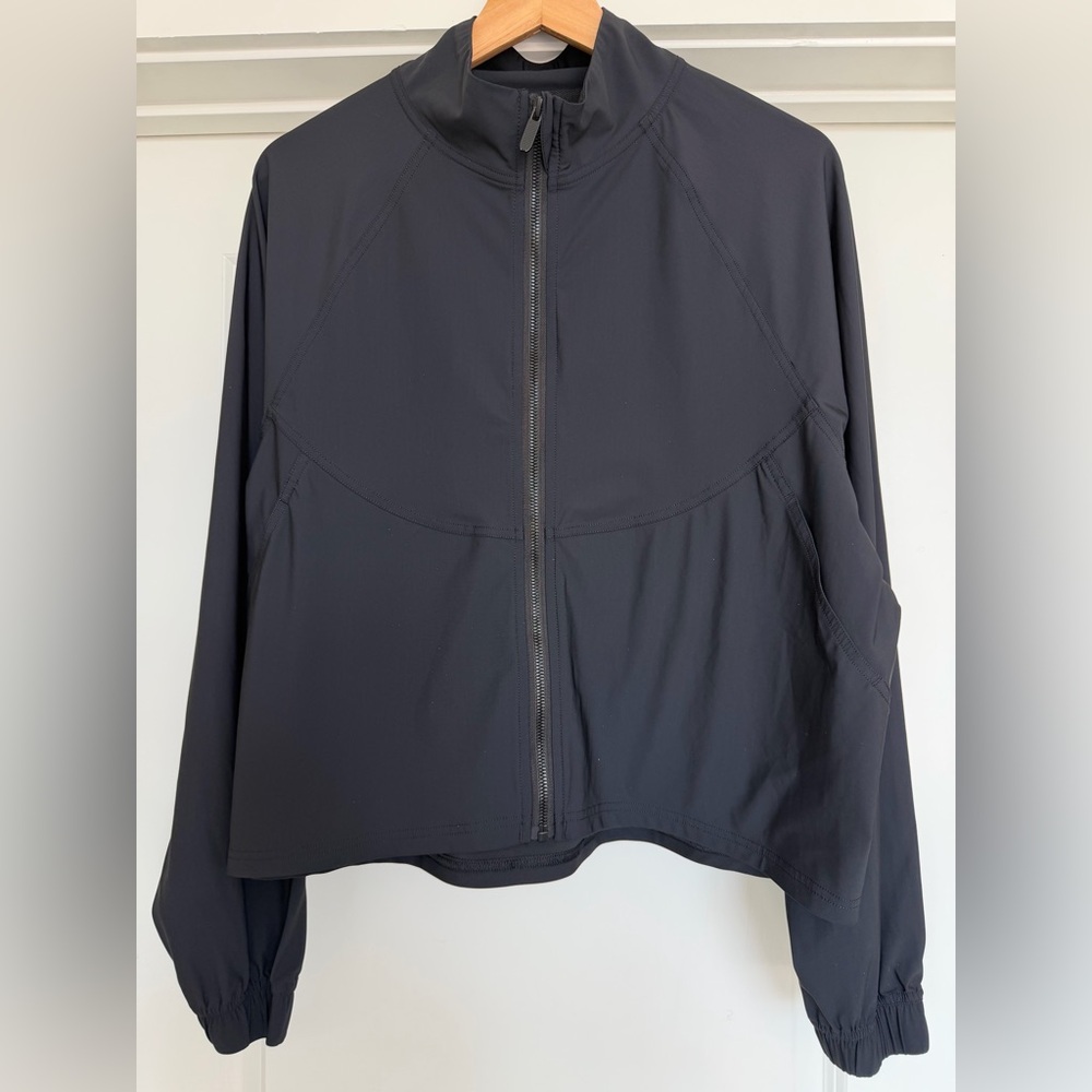 Lululemon Womens Activewear Lightweight Full-Zip Jacket Black Relaxed Fit Size 8 - Picture 2 of 7